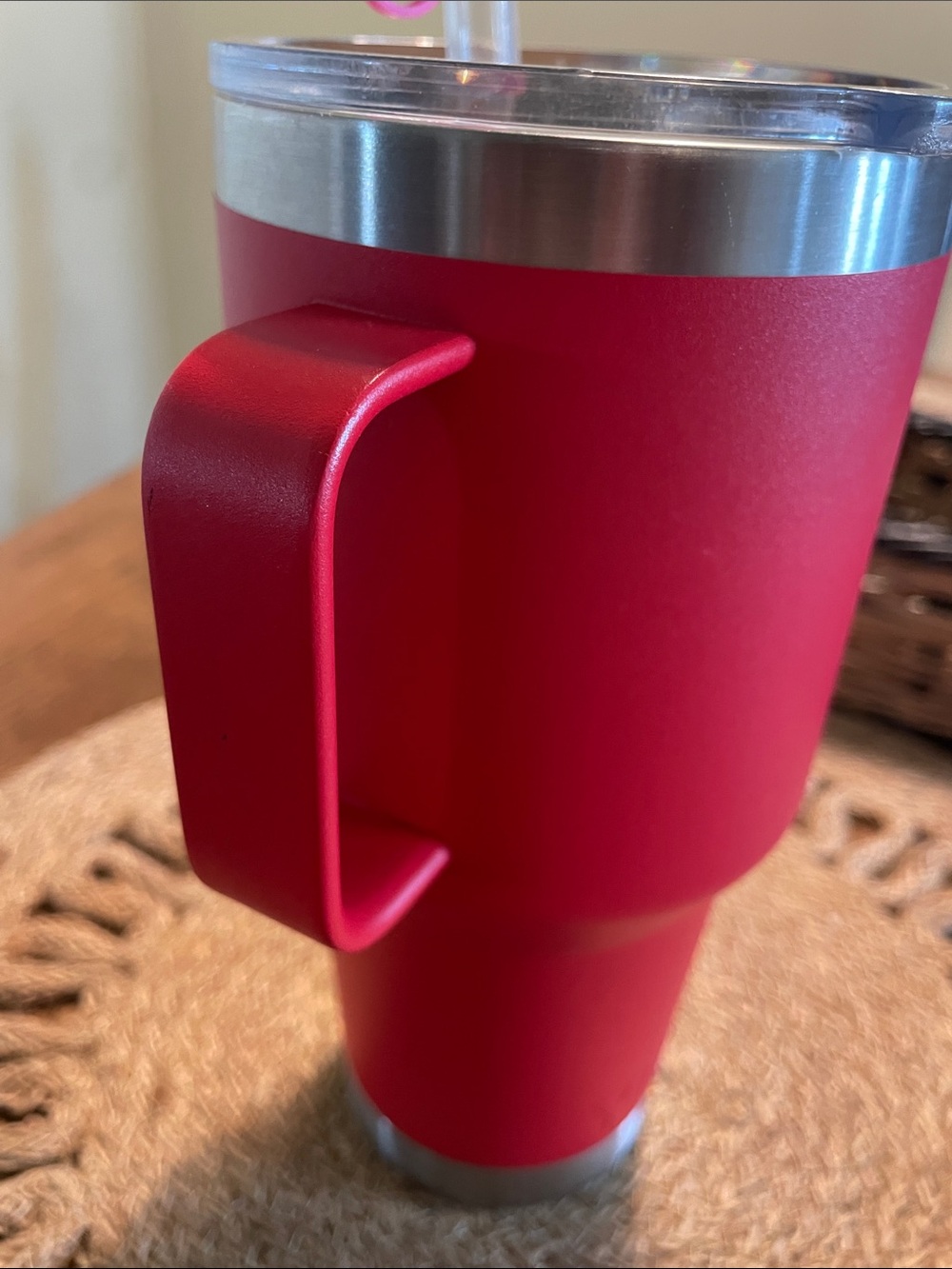 Yeti Red Insulated Tumbler with Handle and Clear Lid - Picture 6 of 8